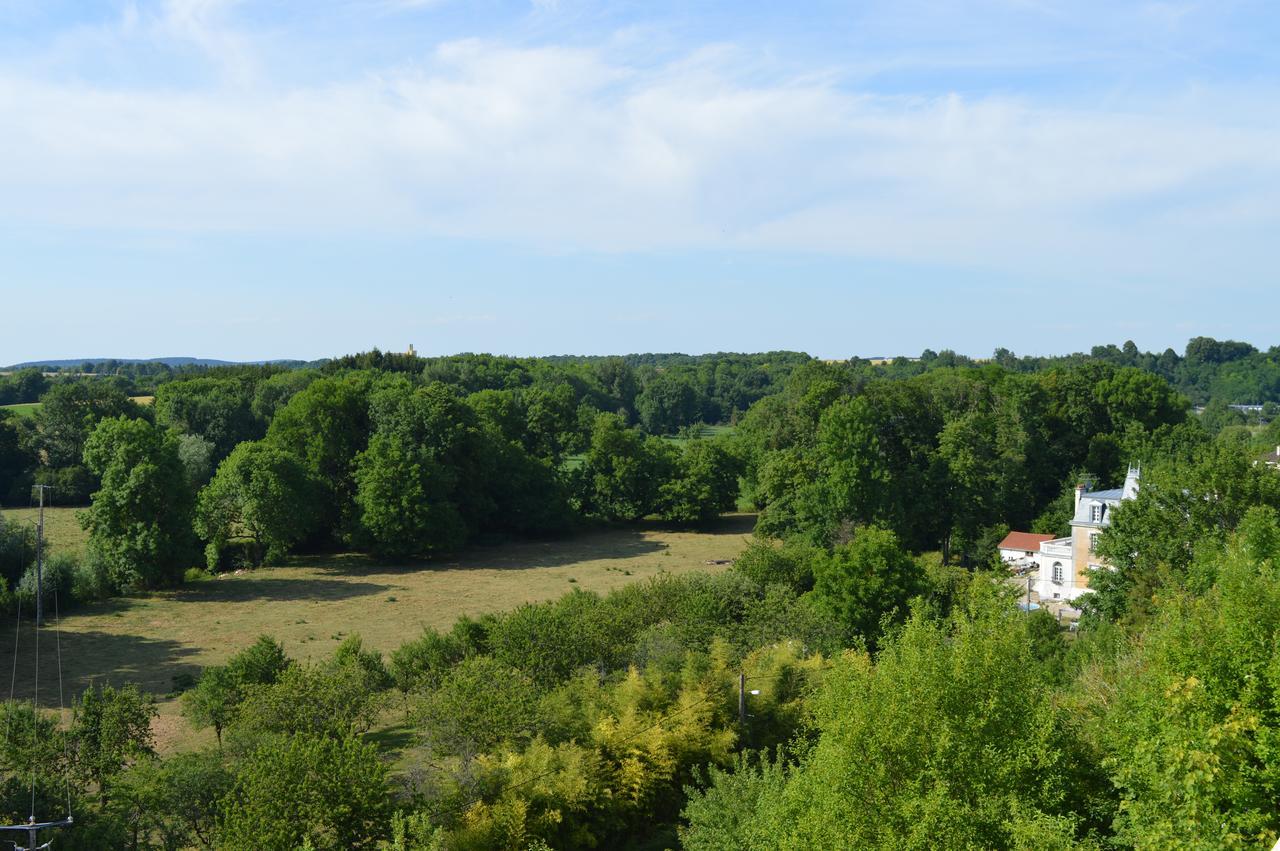 Hotel Du Grand Monarque Varennes-en-Argonne ภายนอก รูปภาพ